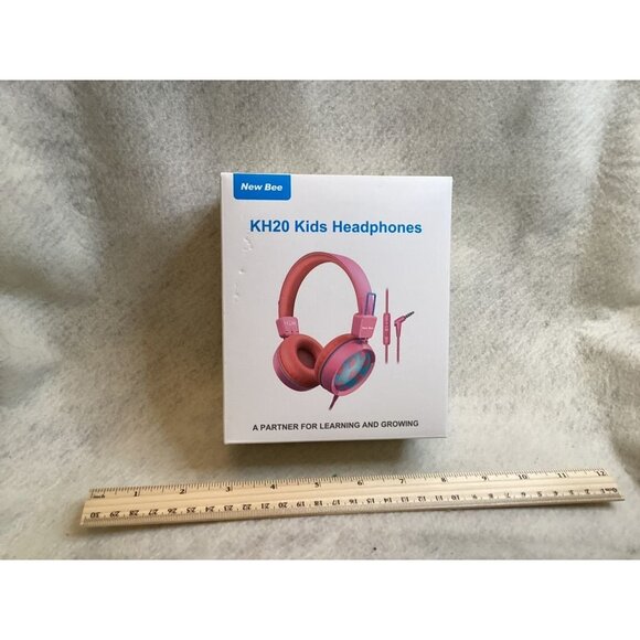 New Bee KH20 Kids Headphones Pink With Mic & Volume Limit - Picture 1 of 4